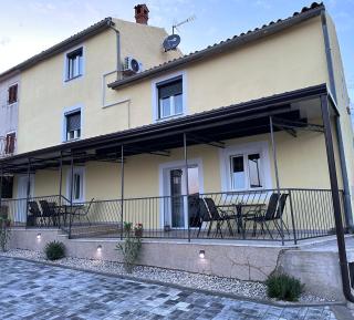 Holiday home Aurora - Labinci - 9