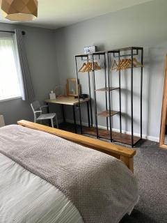 'Kodi's Place' Well appointed 1 bedroom apartment with excellent transport links and free Wi-Fi - Whiteabbey - 9