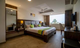Treebo PL Grand, Vishakapatnam - Visakhapatnam - 0