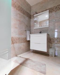 Appartment in Tanger City Center - 5min to The Beach - Free Parking - 1