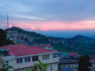 International Youth Hostel and Homestay Kurseong Bazar - 2