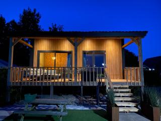 Camping Kleine Belterwijde, Wiede Lodge met uitzicht over het water - 2