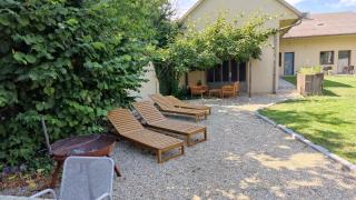 Sabines Apartments Ferienwohnungen - Frauenkirchen - 2