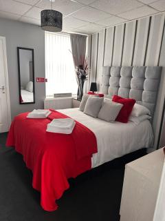 Berkswell Holiday Apartments - 8