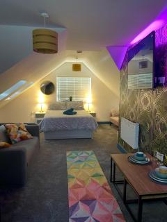 Vibrant & Modern studio apartment in Birmingham - Birmingham - 0