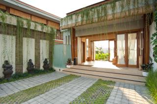 Balcony Living Apartment - Seminyak - 1