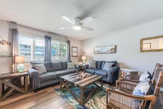 The Beach - Courtyard 128 - Port Aransas - 1