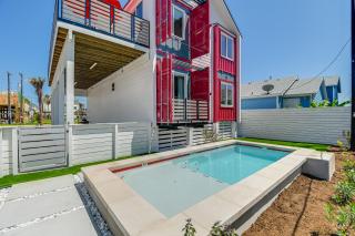 Modern by the Sea Red ES1518 - Port Aransas - 8
