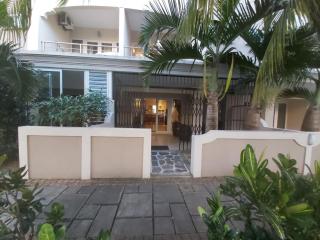 OTAKS 1 Waterside stunning 4b villa 80 metres from the beach with all amenities nearby - Grand Baie - 5
