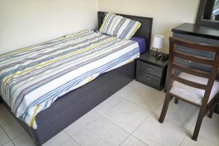 شقة فاخرة و واسعة من 4 غرف مع وسائل الراحة الحديثة Spacious 4-Room Apartment with Modern Amenities - Amman - 8
