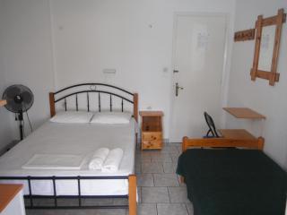 Orfeas Rooms - Vasiliki - 9
