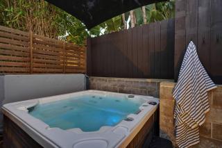 Coastal Retreat with E-Bikes! - 9