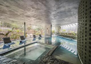 Divine 1BR PH with Private Pool and Spectacular Pools - 4