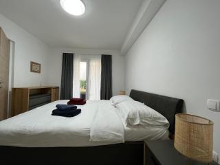 Apartment with free parking in Quiet Area a few Minutes to Beaches & Center - ANGELS MARLEN - 5