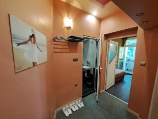 Sea Vibes Studio - Free Public Parking, WiFi, Cable & Smart TV, 0,9 km to beach - Varna - 5