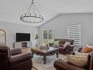 Rustic Retreat 3bdr/2bath - - 0