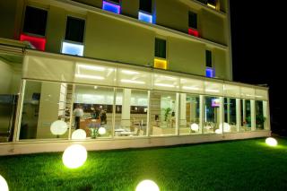 Breaking Business Hotel - Mosciano SantʼAngelo - 0