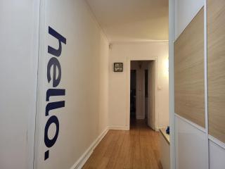 Spacious and comfortable apartment - Perfect for families & friends - near public transportation - 6