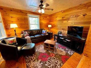 Linger Longer Cottage - Waynesville - 1