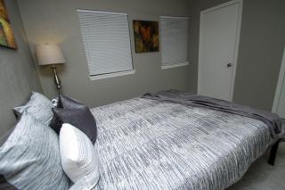 ZEN'S Retreat - North Little Rock - 3