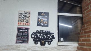 Apartamento BEIRA MAR VISTA TOTAL - SENSAÇÃO DE CASA TÉRREA A BEIRA MAR - COZINHA EQUIPADA -AIR FRYER -ÁREA DE CHURRASCO PRIVATIVA- TVS SMART- DISNEY PLUS E OUTROS-PRAIA IDEAL PARA CRIANÇAS-PET FRIENDLY-KIT PRAIA 4 PESSOAS - Guarapari - 4