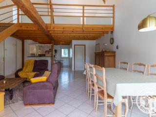 Gîte familial proche Parc Oriental et Puy du Fou, jardin clos, commerces accessibles à pied - FR-1-622-66 - 2