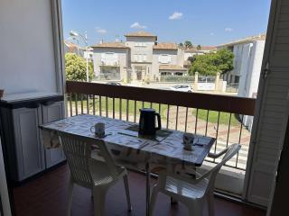Appartement 2 pièces cabine climatisé avec terrasse et parking privé - 6 couchages - Le Grau-du-Roi - FR-1-250-257 - Le Grau-du-Roi - 8