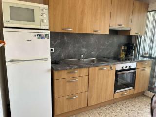 Appartement 2 pièces cabine climatisé avec terrasse et parking privé - 6 couchages - Le Grau-du-Roi - FR-1-250-257 - Le Grau-du-Roi - 4