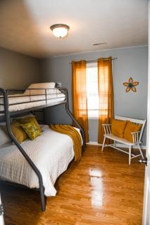 5 Star with Direct Access to Brimstone Recreation Game Room Comfortable Up to 4 Bedrooms Stylish - Huntsville - 5