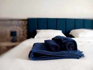 Rooms 10 mins walk from train station! - Agualva - 0