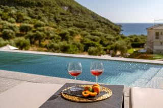 The View Hotel Sofas Coastal Retreat - Perdika - 1
