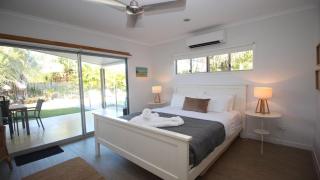 Bather's Pavilion Holiday House - Horseshoe Bay - 1