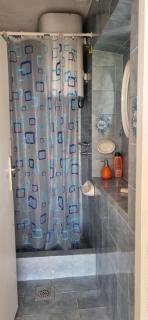 Apartment in Oak forest - Bar - 1