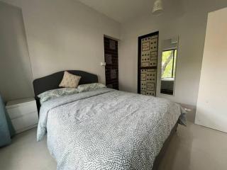 Pali Carters Building 102, 20th Road, Khar West by Connekt Homes - Mumbai - 2