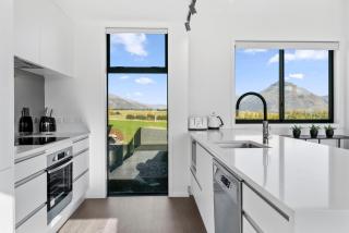 A Remarkable Stay - Jack's Point Holiday Home - Queenstown - 2