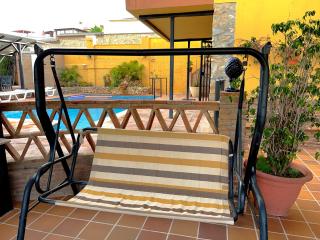 Casa con piscina junto a playa - 2