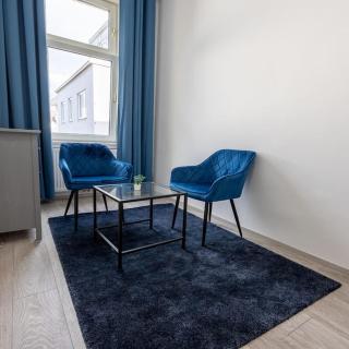 Royal Blue Deluxe - Vienna - 8