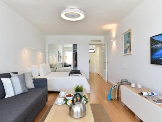 Nice apartment with balcony - 4