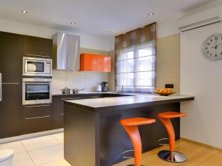 Villa in Pula with Private Pool & BBQ - 7