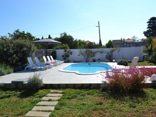 Lovely holiday home in Brbinj with private pool - Brbinj - 8