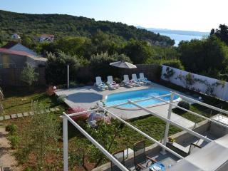 Lovely holiday home in Brbinj with private pool - Brbinj - 6