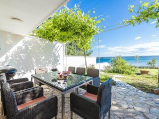 Modern Villa in Maslenica with Swimming Pool - Maslenica - 3