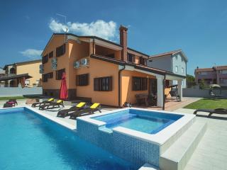 Villa in Pula with sea beach - 3