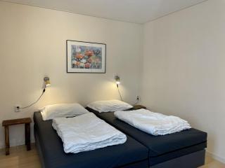 Nice bungalow with pool near the North Sea - Sint Maartensvlotbrug - 3