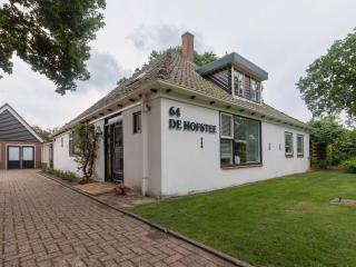 Holiday home in holiday park near the North Sea - Sint Maartensvlotbrug - 0