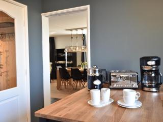 Holiday home in holiday park near the North Sea - Sint Maartensvlotbrug - 2