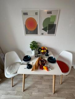 Stilvolles und modernes Appartement mit sonnigem Balkon in Flughafen- und Messenähe 31 - Leinfelden-Echterdingen - 2