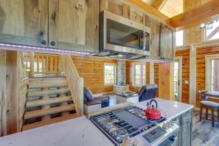 Peaceful Wyoming Cabin with Spacious Deck and Wet Bar! - Sundance - 1