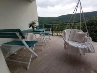 "House of swallows" vacation home, close to Sofia - 1