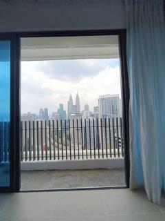 CL 30A Super KL View Infinity Pool KLCC - 2